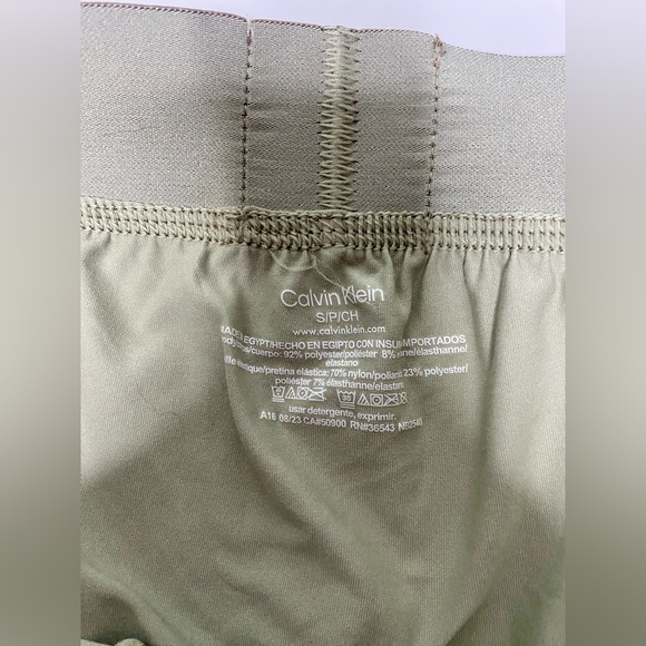 Pre-owned Calvin Klein small trunk - Picture 3 of 5